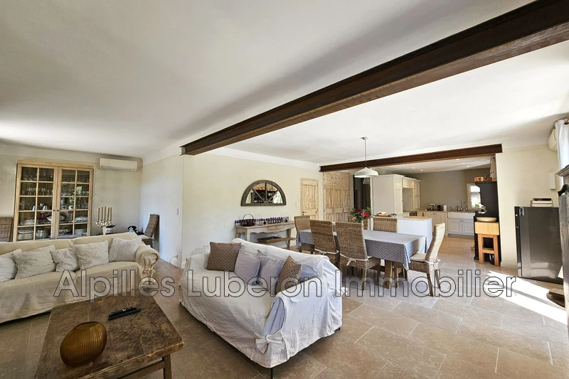 Location saisonnière maison de village Eygalières  