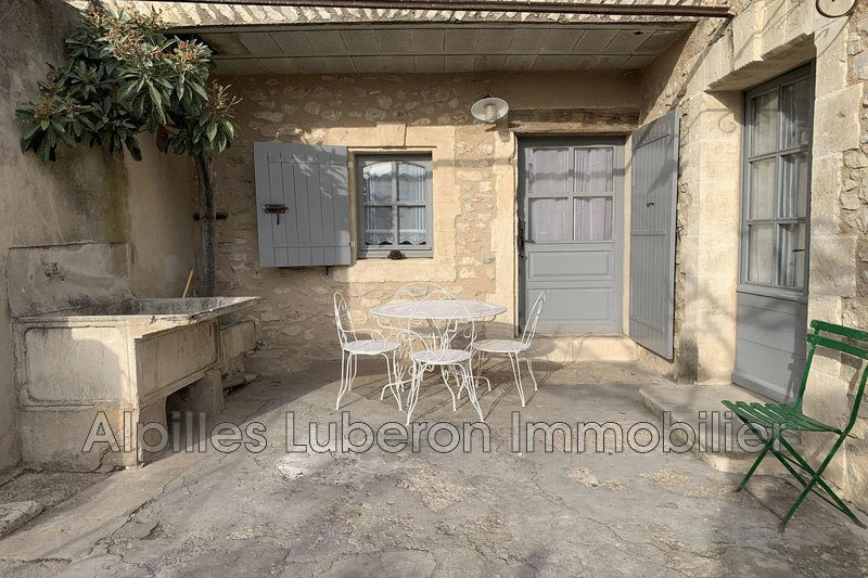 Location saisonnière maison de village Aureille  