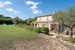 Location saisonnière villa provençale Eygalières  