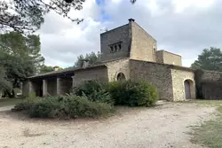 Location maison Eygalières  