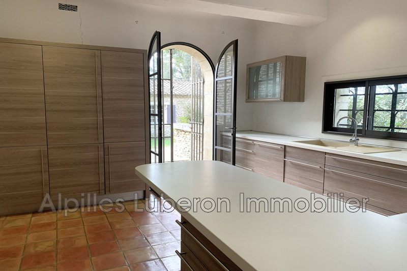 Location maison Eygalières  
