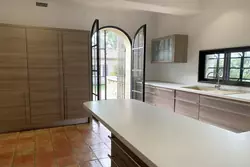 Location maison Eygalières  