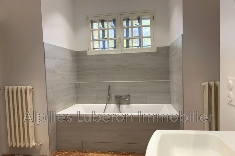 Location maison Eygalières  