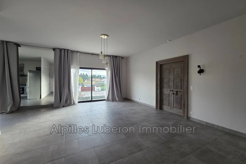 Vente hangar Eygalières  