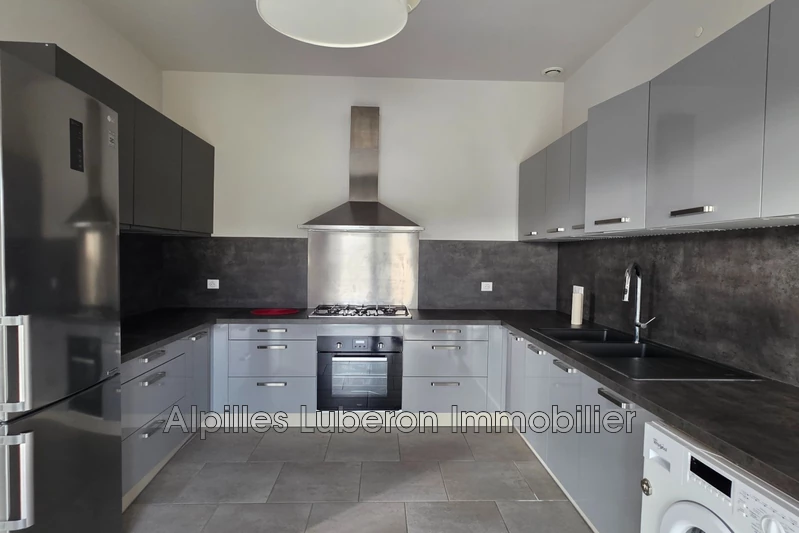 Vente hangar Eygalières  