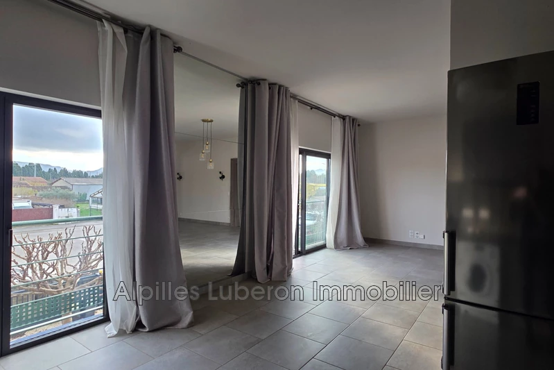 Vente hangar Eygalières  