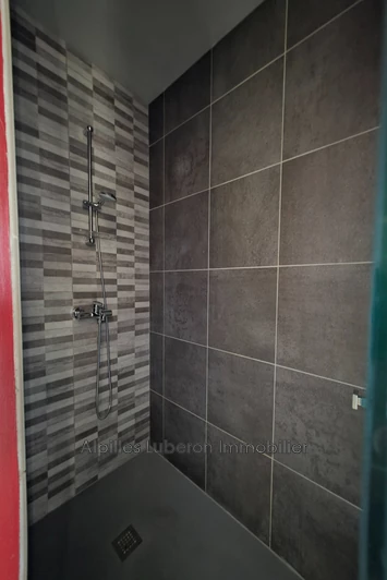 Vente hangar Eygalières  