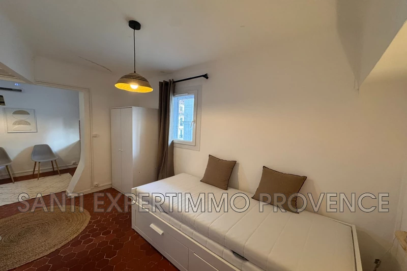 Appartement Marseille Centre-ville,  Location appartement  1 pièce   20&nbsp;m&sup2;