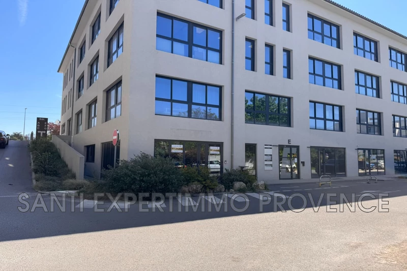 Bureau Aubagne Centre d’affaires,  Professionnel bureau   142&nbsp;m&sup2;