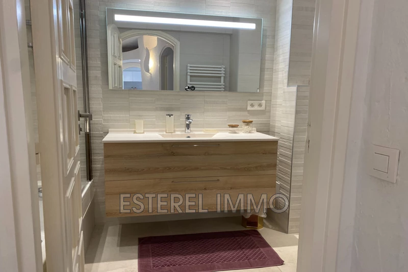 Location saisonnière appartement Théoule-sur-Mer  