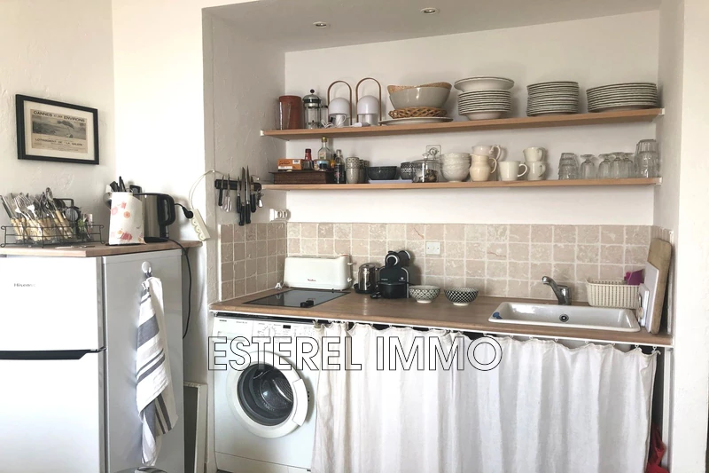 Location saisonnière rez-de-jardin Théoule-sur-Mer  