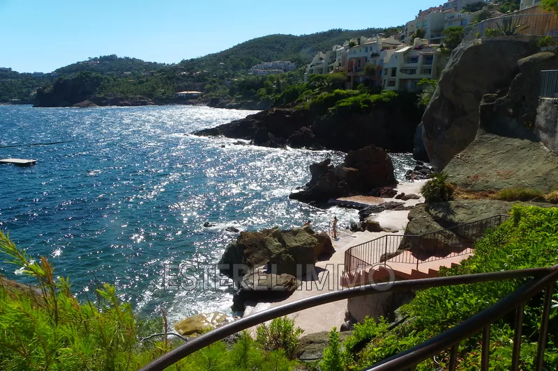 Duplex Théoule-sur-Mer Port la galère,  Location saisonnière duplex  3 pièces   70&nbsp;m&sup2;