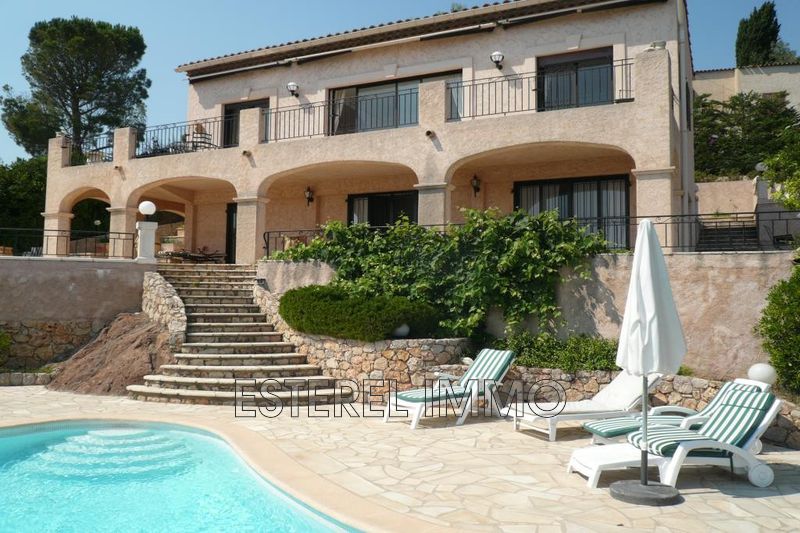 vente Maison villa Théoule-sur-mer Miramar Villa Théoule-sur-Mer Miramar, Location saisonnière villa 3 chambres 140 m²