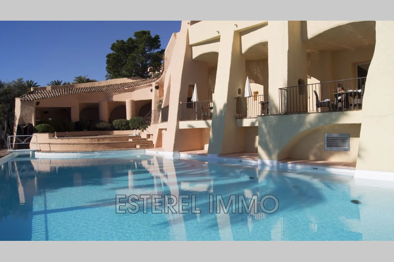 Location saisonnière appartement de caractère Théoule-sur-Mer  