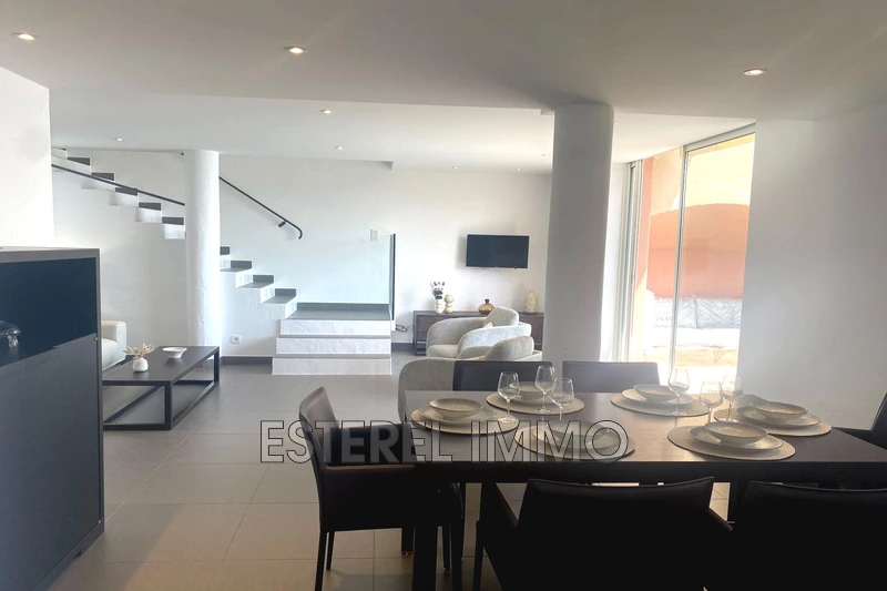 Location saisonnière appartement de prestige Théoule-sur-Mer  