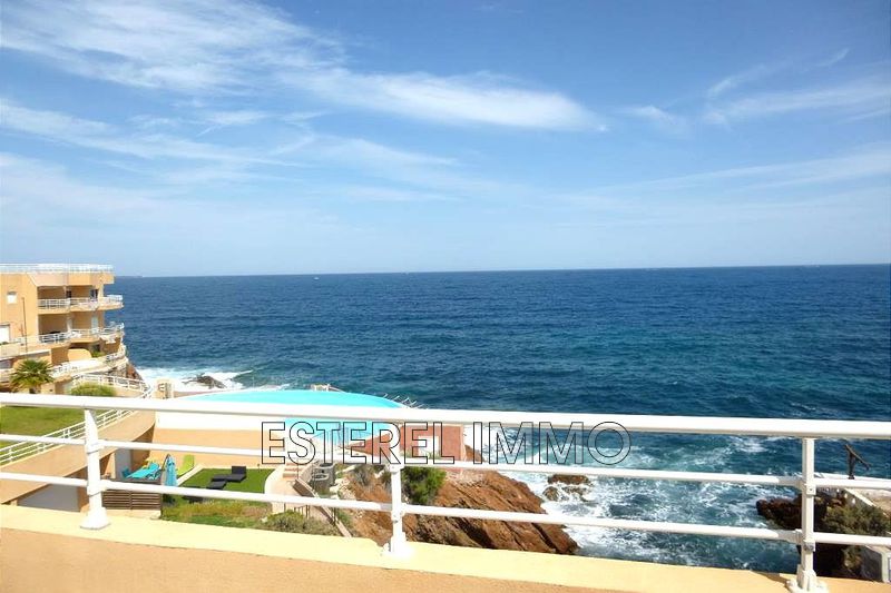 Photo Apartment Saint-Raphaël Front de mer, to buy apartment 3 rooms 57 m²