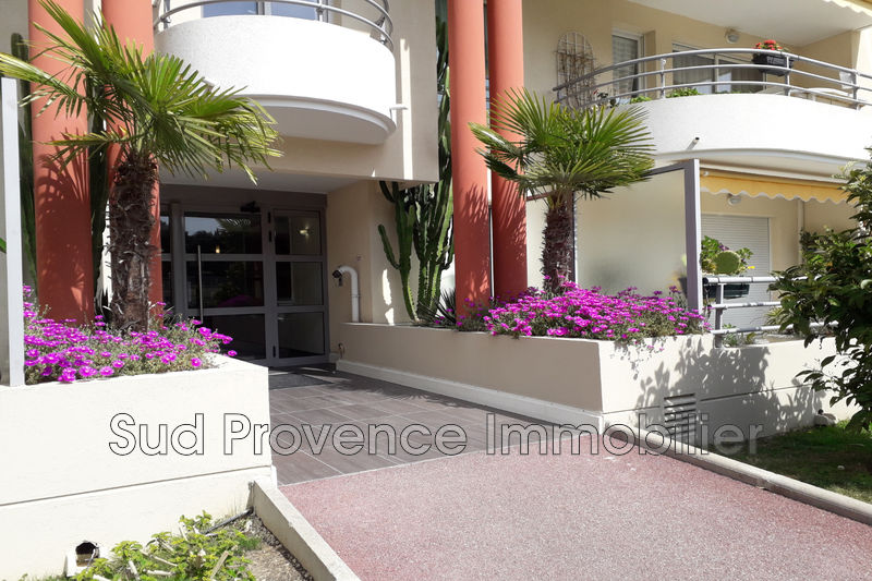 Photo n°3 - Location appartement Antibes 06600 - 680 €