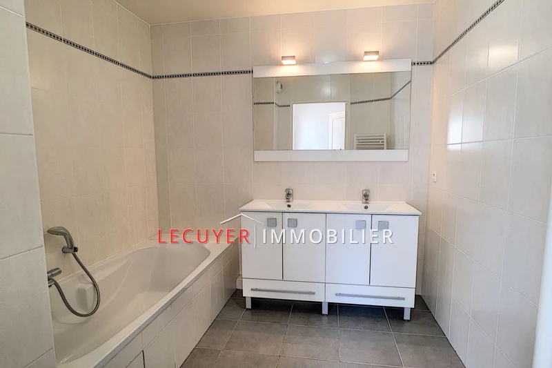 Location appartement Golfe-Juan  