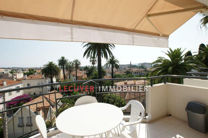 Photo Apartment Golfe-Juan Centreville, Rentals apartment 2 rooms 44 m²
