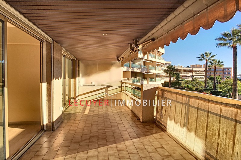 Photo Appartement Golfe-Juan Centre, Location appartement 3 pièces 66 m²