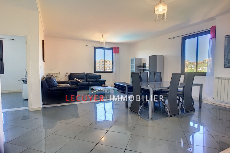 appartement  4 pièces  Antibes Antibes centre  99 m² -   