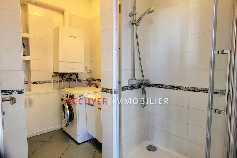 Location appartement Antibes  