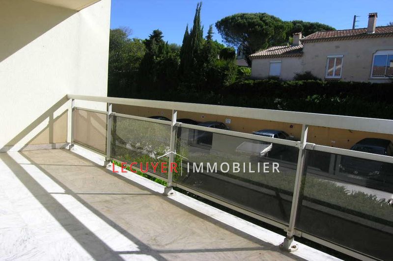 Photo Apartment Vallauris Lintier, Rentals apartment 2 rooms 37 m²