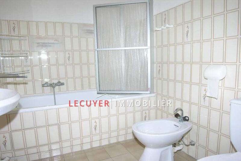 Location appartement Vallauris  