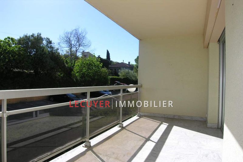 Location appartement Vallauris  