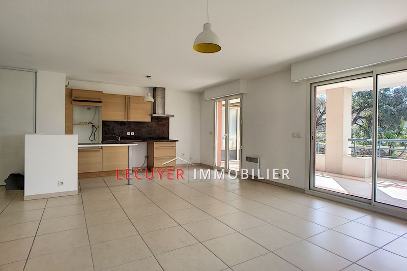 Location appartement Biot  