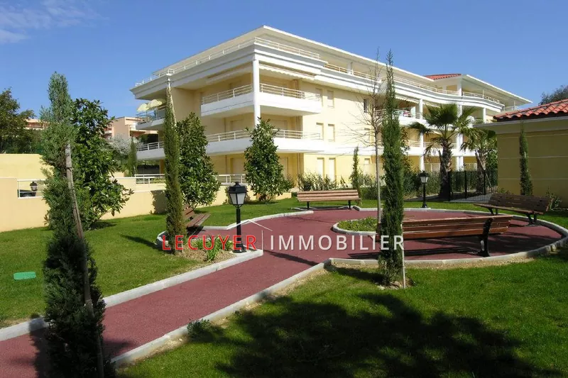 Location appartement Golfe-Juan  