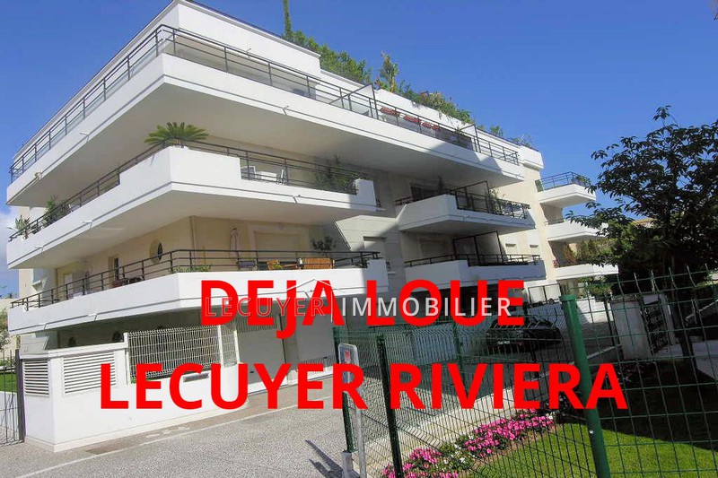 Photo Appartement Golfe-Juan Centre-ville, Location appartement 2 pièces 47 m²