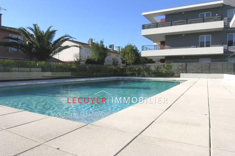 Photo Apartment Golfe-Juan Pompidou, Rentals apartment 2 rooms 46 m²