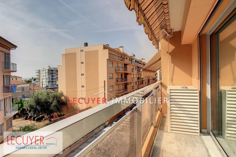 Location appartement Golfe-Juan  