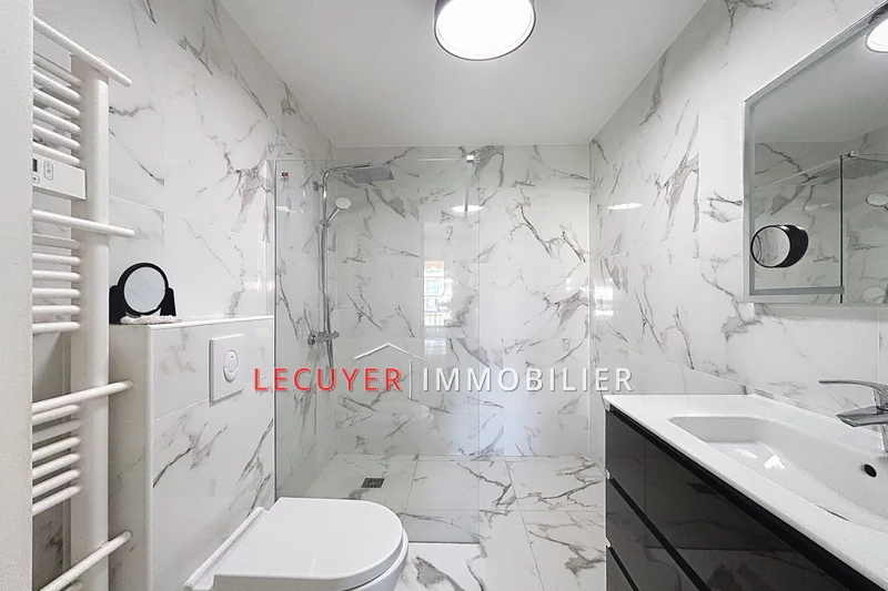 Location appartement Juan-les-Pins  