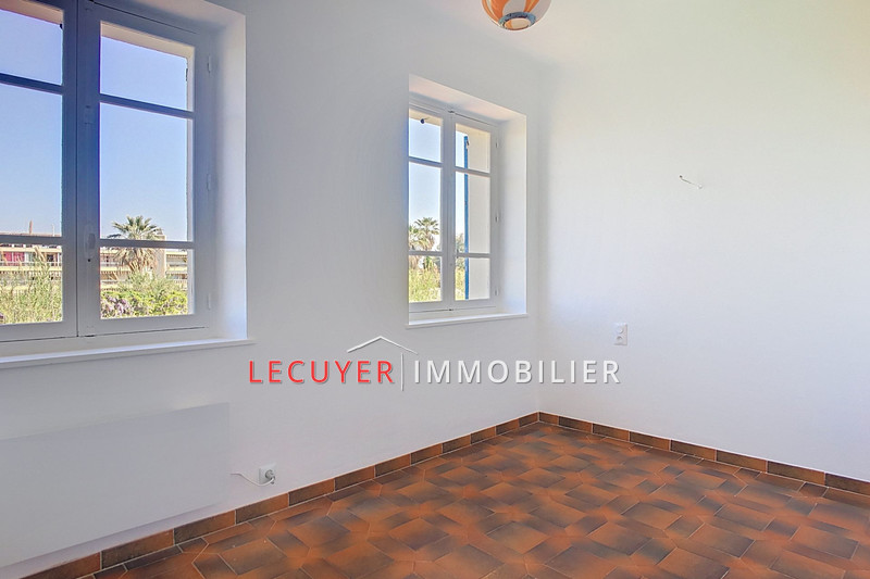 Location appartement Vallauris  