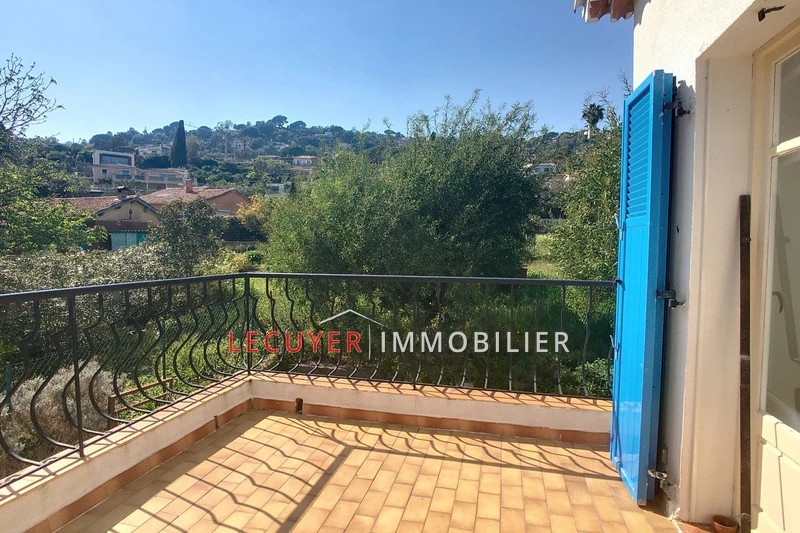 appartement  3 pièces  Vallauris Collines  64 m² -   