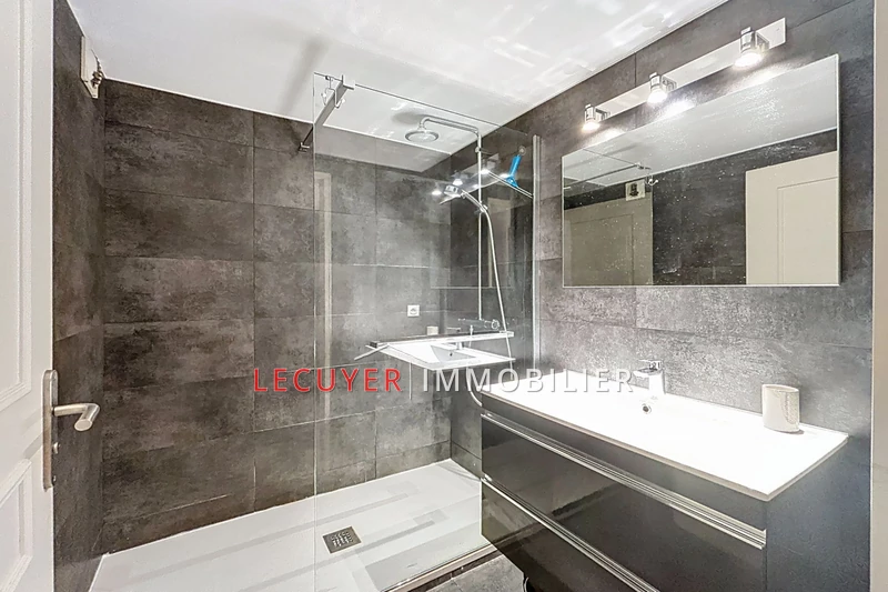 Location appartement Juan-les-Pins  