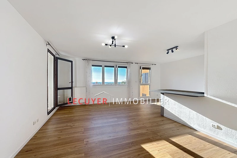 Location appartement Antibes  