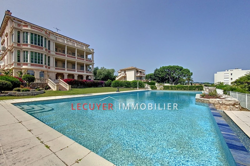 appartement  2 pièces  Golfe-Juan Collines  44 m² -   