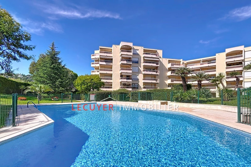 appartement  2 rooms  Golfe-Juan Pompidou  44 m² -   