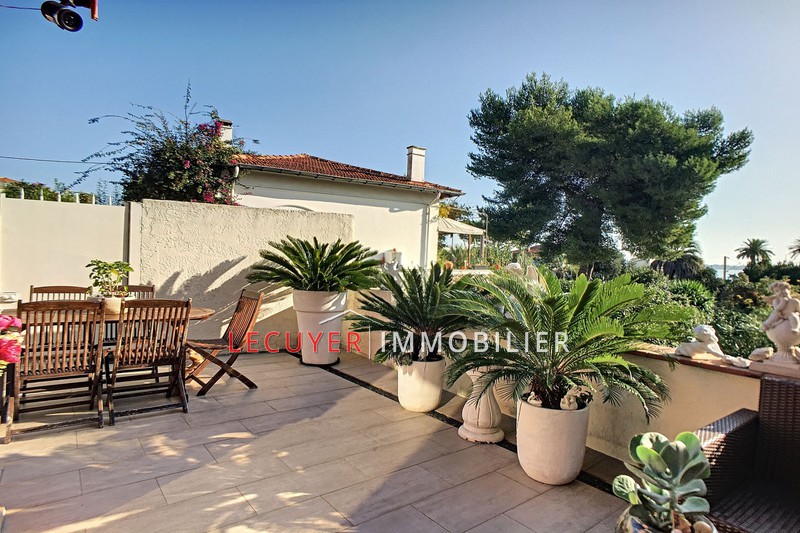 Photo Villa Golfe-Juan Centre-ville, achat villa 2 chambres 61 m²