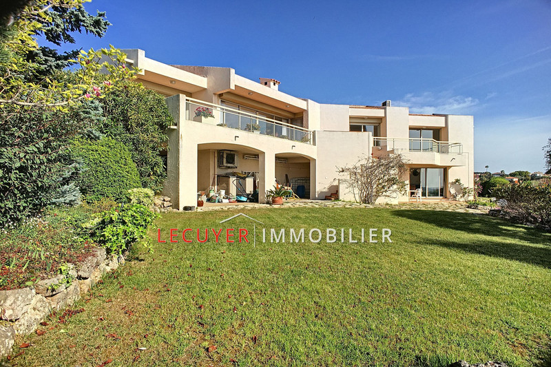 Photo Maison contemporaine Golfe-Juan Collines,   achat maison contemporaine  4 chambres   184&nbsp;m&sup2;