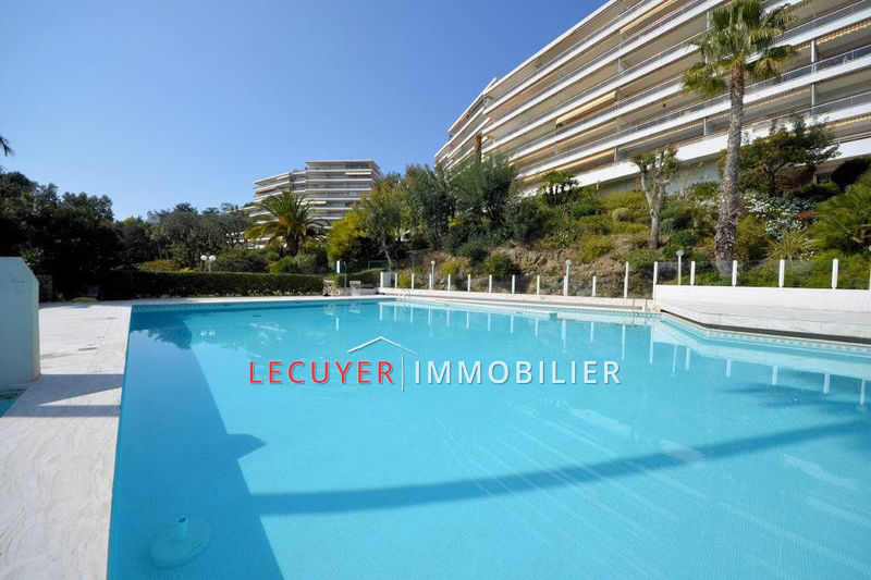 Photo Appartement Golfe-Juan Bord de mer, achat appartement 3 pièces 97 m²