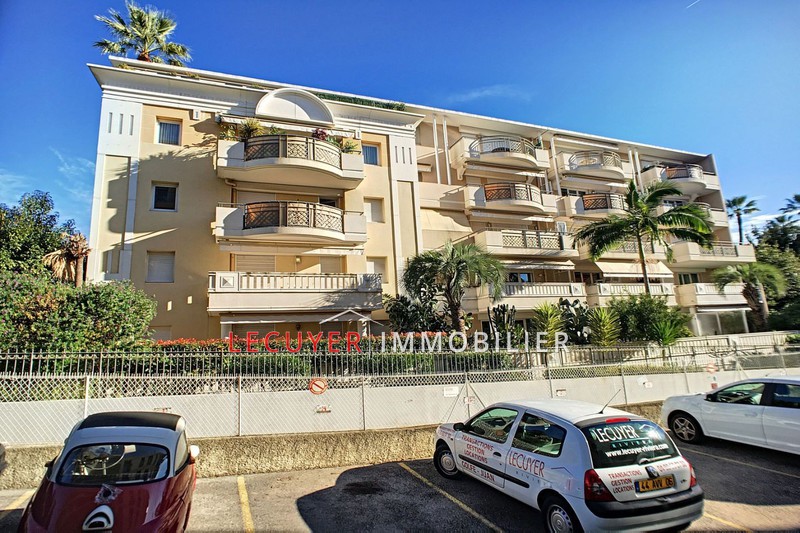 Photo Appartement Golfe-Juan Centre-ville, achat appartement 2 pièces 43 m²