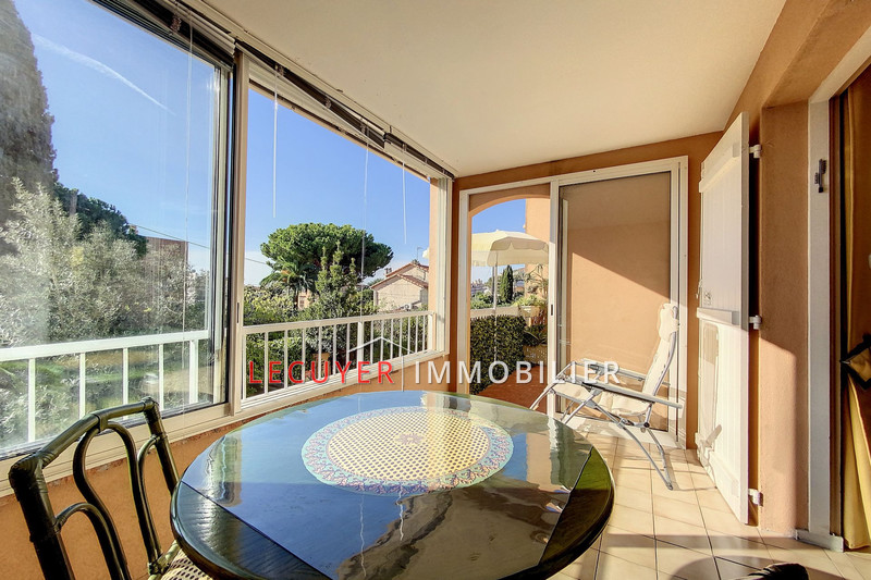 appartement  2 pièces  Golfe-Juan Centre-ville  31 m² -   