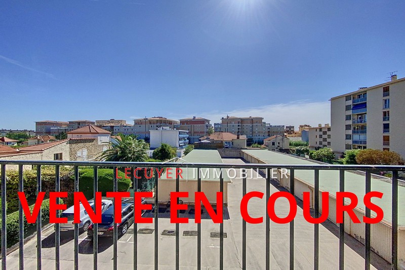 Photo Apartment Golfe-Juan Centre-ville,   to buy apartment  3 rooms   77&nbsp;m&sup2;