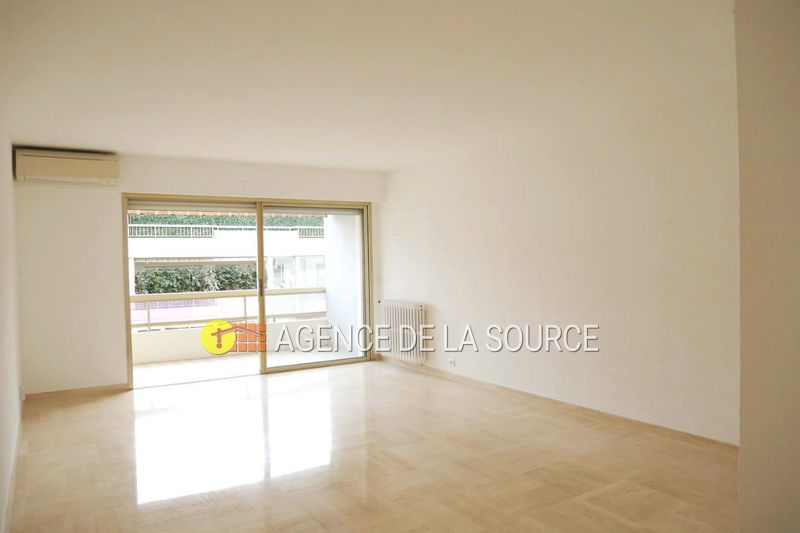 Photo Appartement Cannes Centre-ville, Location appartement 2 pièces 52 m²