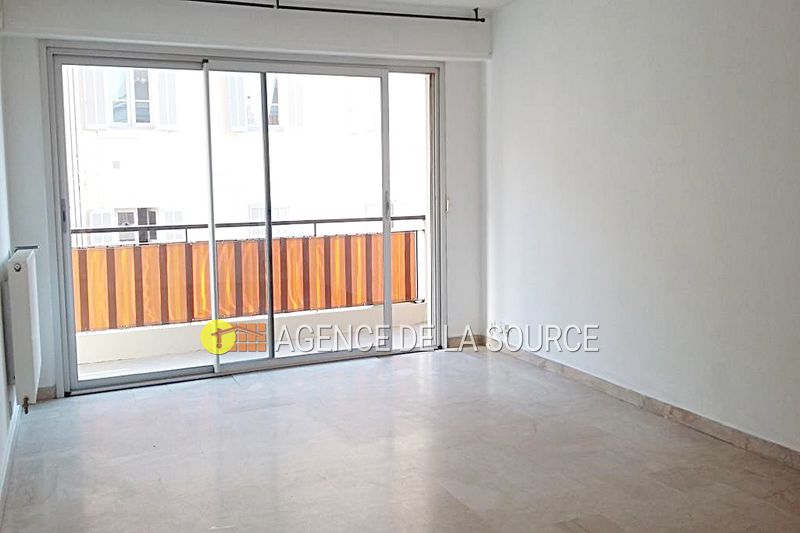 Photo Appartement Cannes Centre-ville, Location appartement 1 pièce 26 m²
