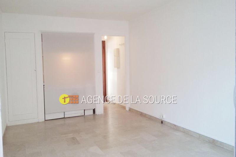 Photo Appartement Cannes Centre-ville, Location appartement 1 pièce 26 m²